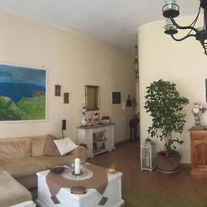 Mondello Lilla' Alloggio in famiglia